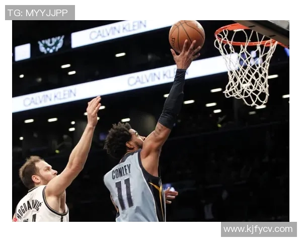 迈克康利：从篮球场的领袖到人生的新篇章