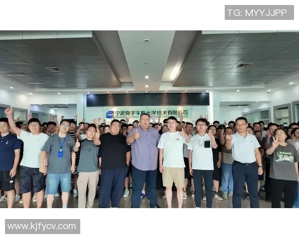 罗凯文的成长之路与职业生涯探索：从青涩少年到行业领军人物的蜕变与奋斗